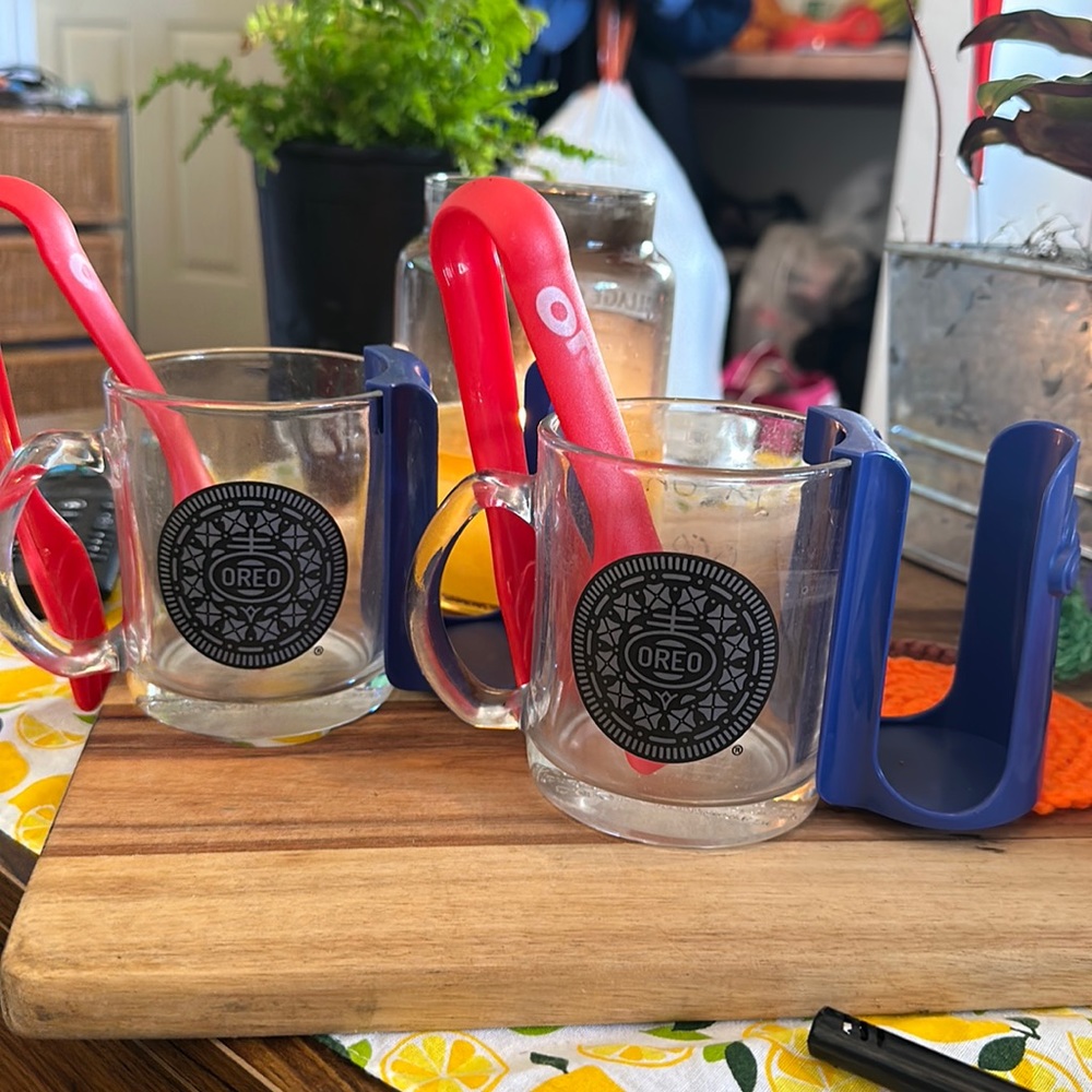 Oreo cookie Dunk mug gift set comes with cookie holders& dunking tongs